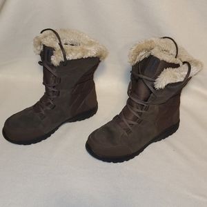 Columbia winter boots